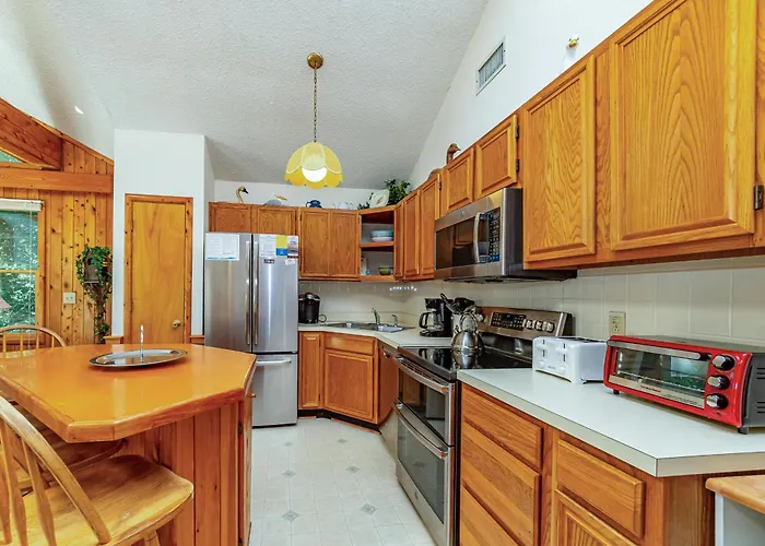 Christie - Duck, Tuckahoe, Soundside, 600 Yds To Beach, Community Pool, Tennis, Pier, Pets Ok, Flex Stays