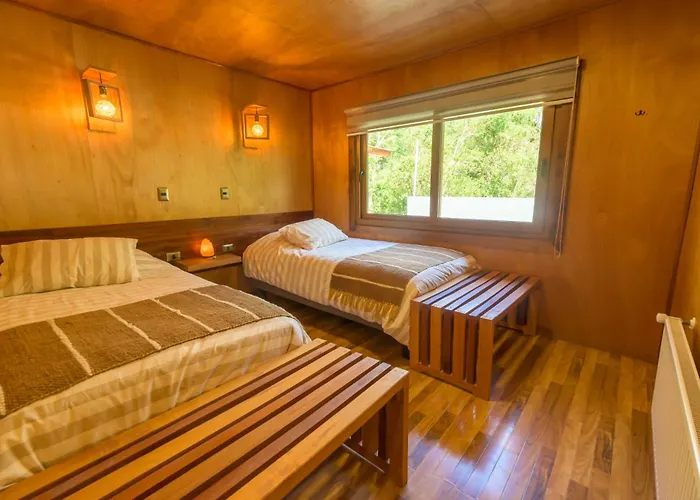 Illi Lodge & Hostel
