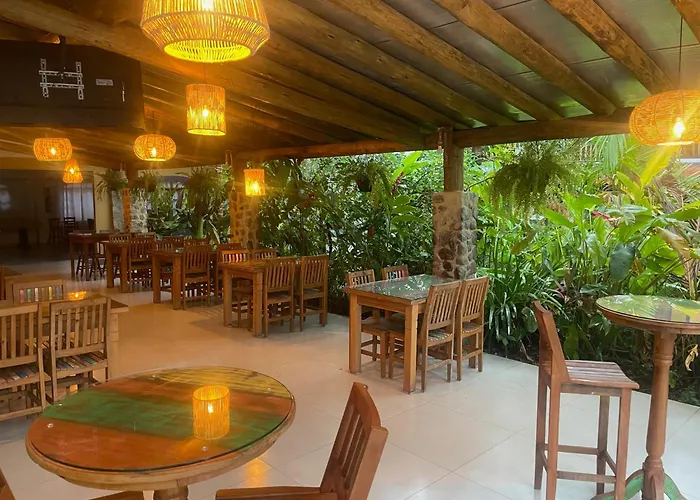 Velejador Hotel, A 5 Minutos Do Centro Historico, Com Estacionamento!