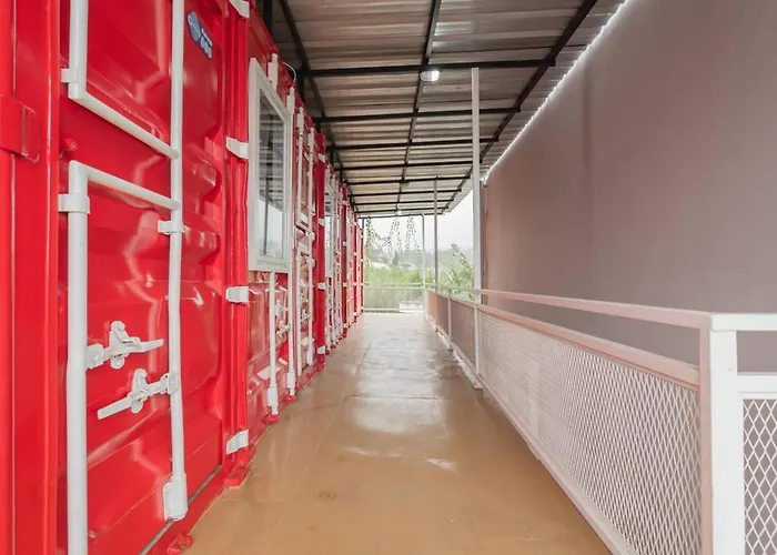 Reddoorz Plus Near Lembang Park & Zoo
