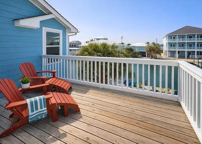 Waterfront Home, Short Walk To Beach, Deck/Balcony
