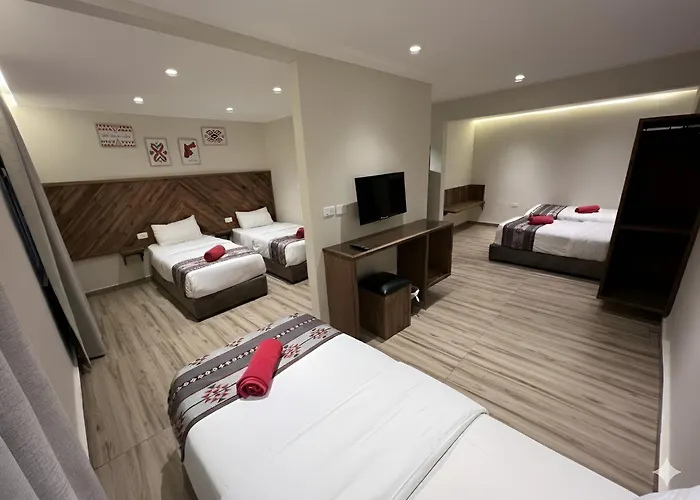 Sandra Hotel