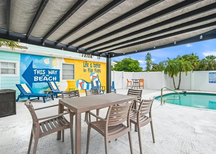 Key West Villa 3 Min To #1 Beach • Pool • Bbq