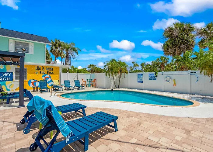 Key West Villa 3 Min To #1 Beach • Pool • Bbq