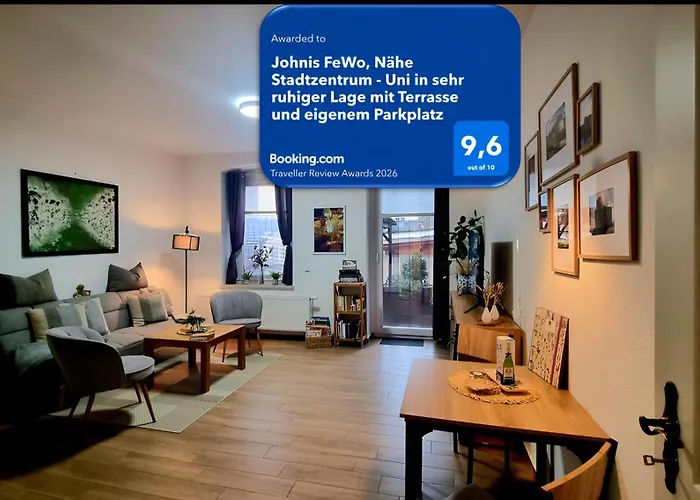 Johnis FeWo, Nähe Stadtzentrum - Uni in sehr ruhiger Lage mit Terrasse und eigenem Parkplatz