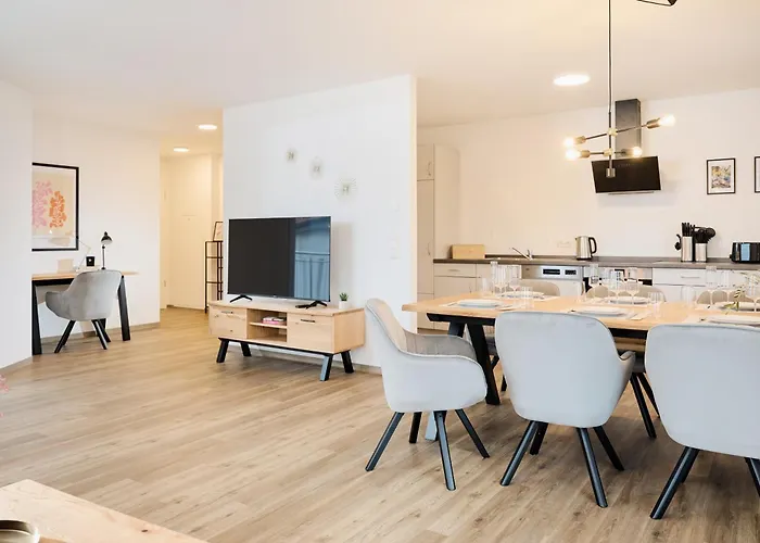 Rent4Living Apartments WLAN I Tiefgarage I nahe dem Zentrum und Therme I Barrierearm