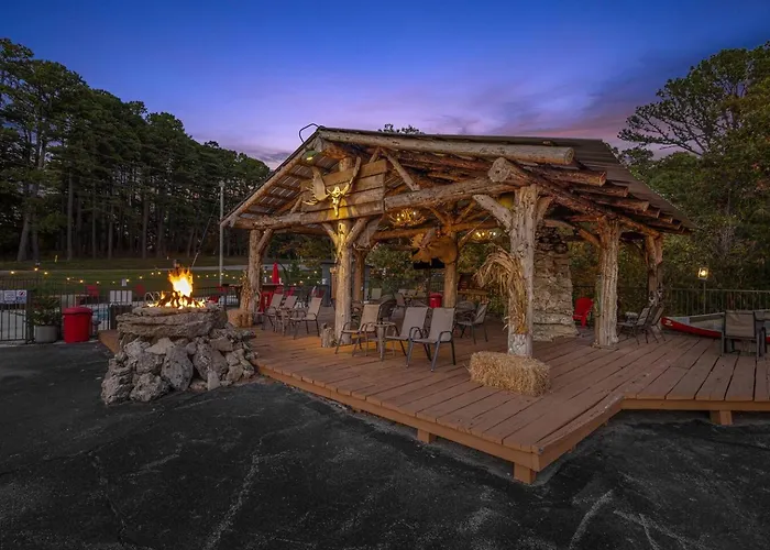 Stonegate Lodge 2 Queen Beds Fast Wifi 50" Tv Salt Water Pool Room #207
