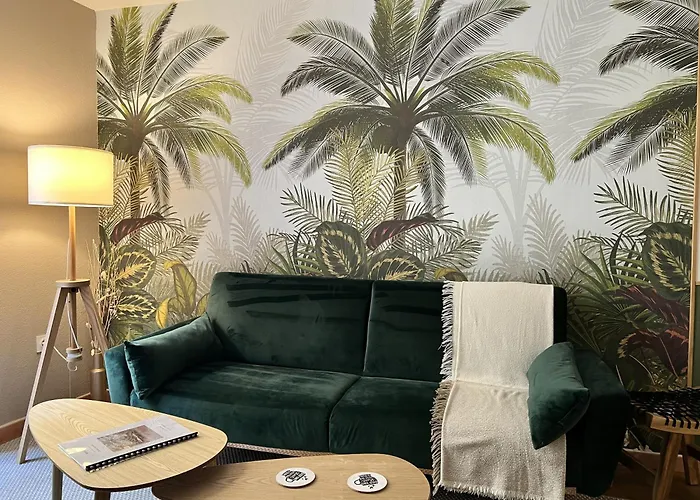 Le Palmae, Cocon Chic & Vegetal Au Coeur De Hyeres