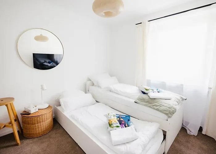 Bahnhofsnahe 9 Zimmer 200QM PS5 für Familien&Firmen