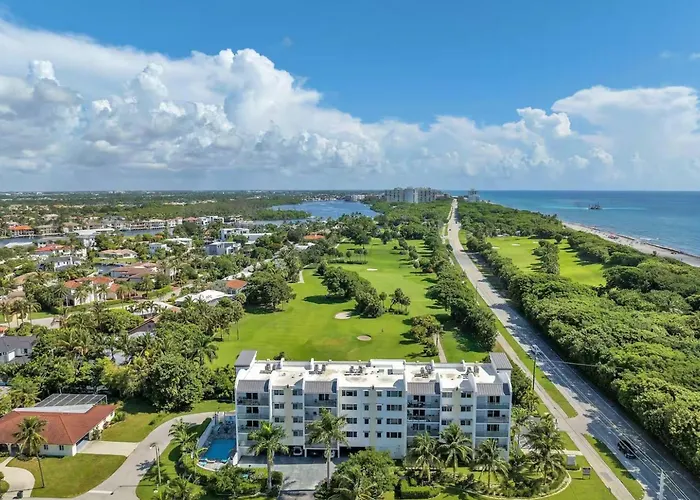Boca Beachside 2Br 2Ba With Pool And Balcony Steps To Sand