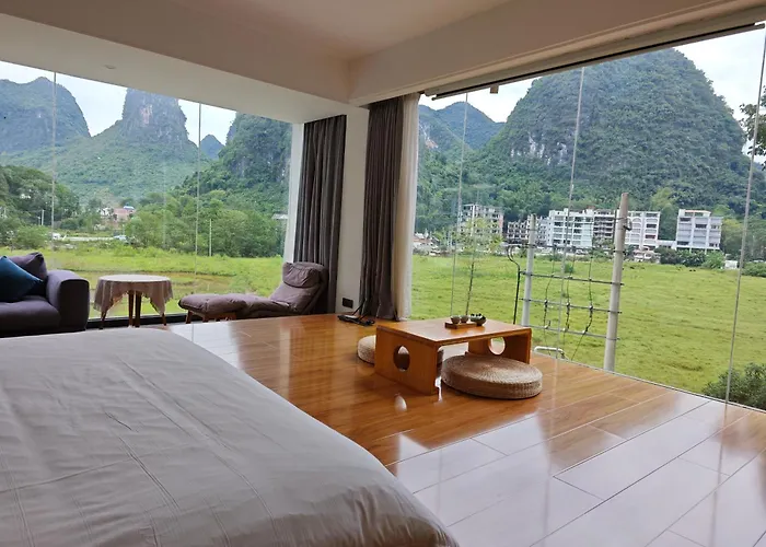 Yangshuo 1Q84 Tree Hotel