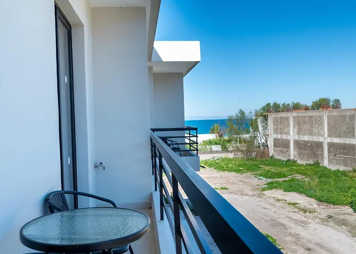 Blue Wave Suites - Ixia