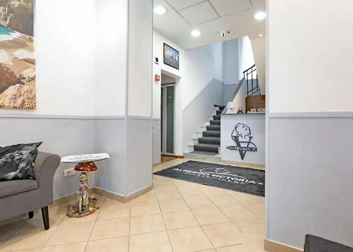 Hotel Victoria-Bike Friendly Vicino Finalborgo E Mare
