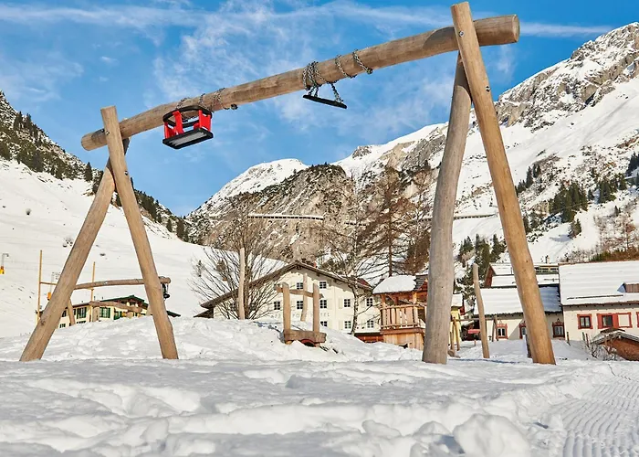 Berghaus Stuben Arlberg mit Sauna Panoramablick und Nähe zur Piste