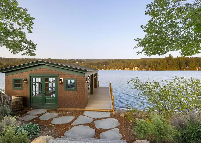 The Lake Estate On Winnisquam