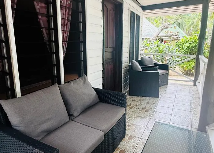 White Sandy Beach Dive Resort