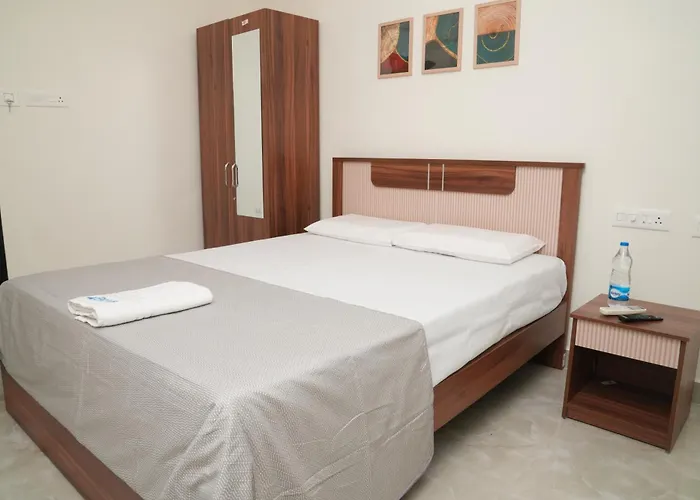 Epic Rooms - Madhurawada
