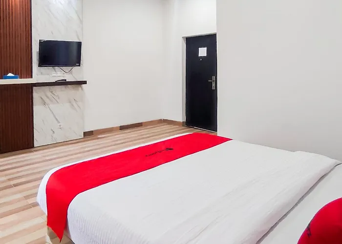Reddoorz Plus Syariah At Rizano Homestay Batu Sangkar