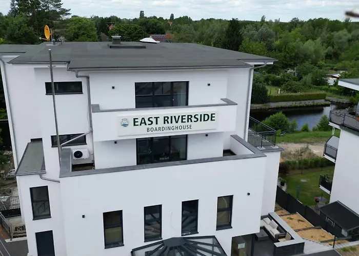 East-Riverside Boardinghouse