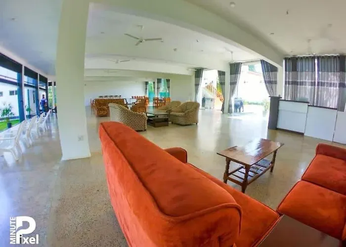 Tabbowa Lake Resort