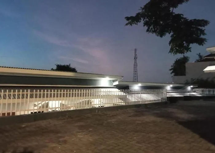 Hotel O 95063 Afifah Syariah Guest House Manado