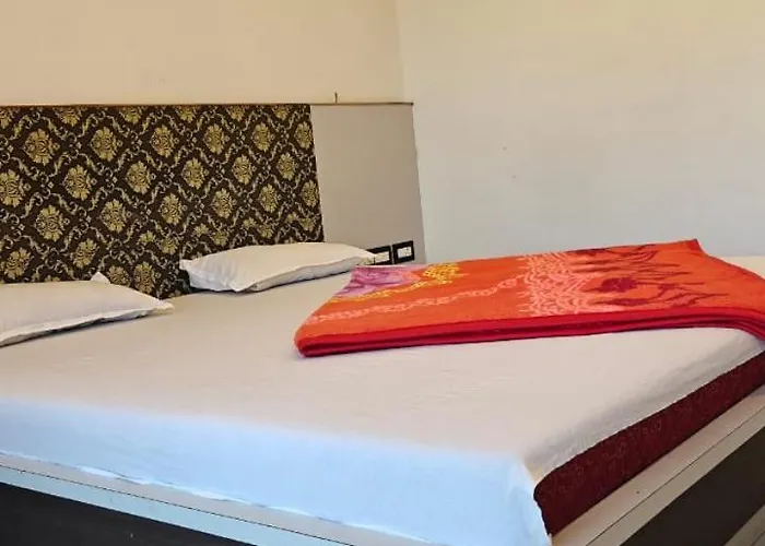 Hotel Prathamesh