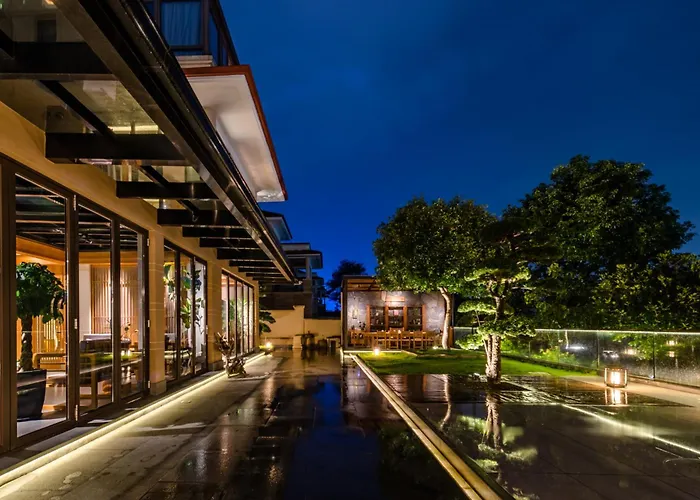 Floral Lux Hotel Mount Wuyi Xiheyuan