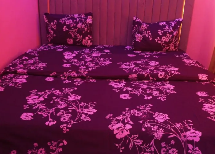 Deep Diamond Exclusive Hotel And Suites