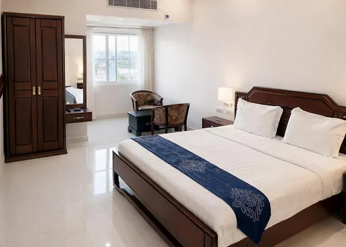 Jnr Grand Hotel