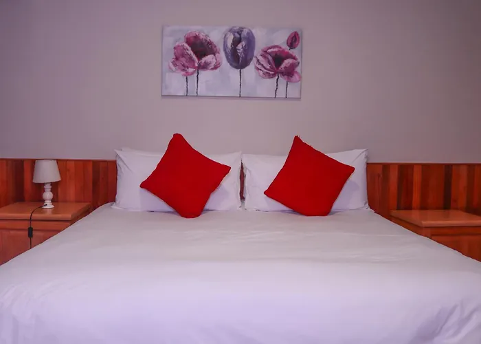 Lancers Inn Hotel