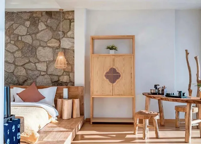 Dali Nanshenan South Sea View Holiday Villa
