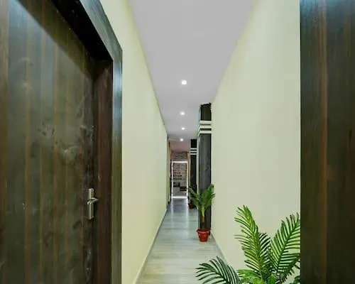 Hotel Devi Palace