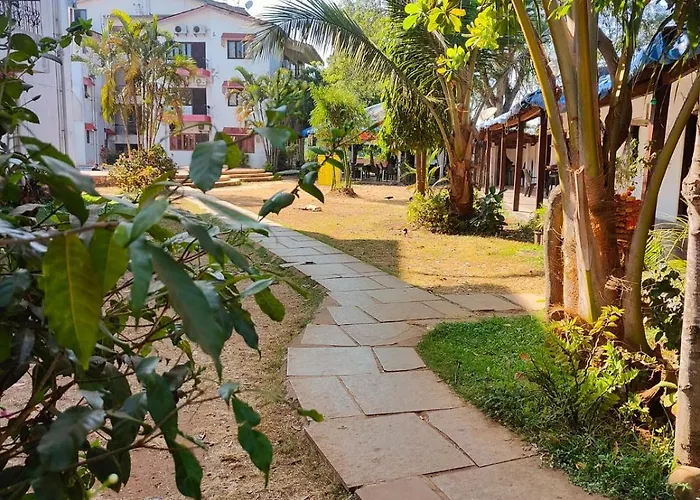 Hotel Arpora Grand