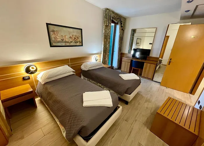Hotel Oasi Este