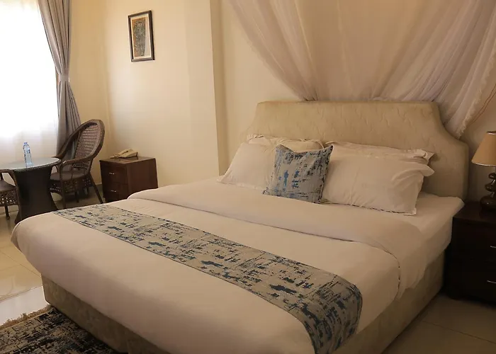 Reinah Tourist Hotel