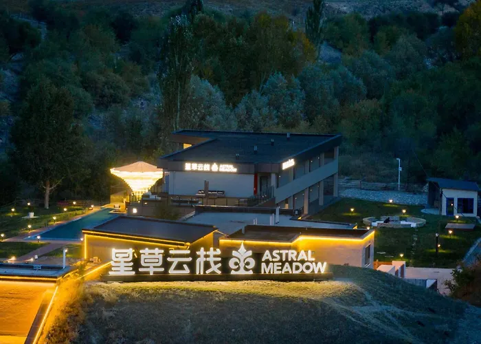 Xingcao Yunzhan Kuokesu Wild Luxury Campsite