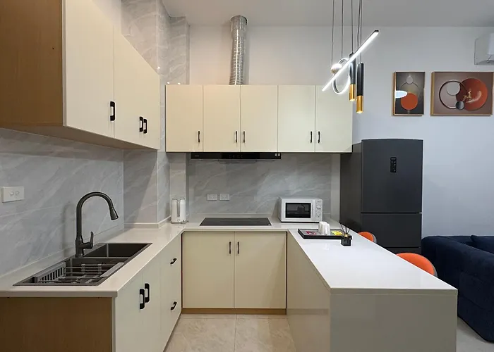 Xiaos Henderson Hotel
