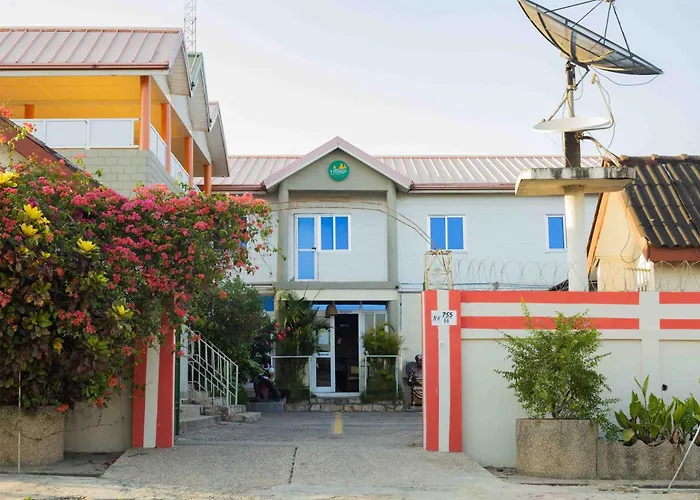 Village Francophone Hotel