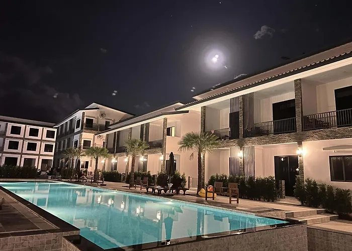 Double Rock Beach Hotel