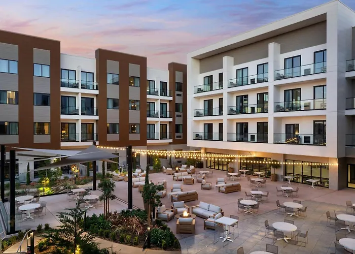 Courtyard By Marriott Sand City Monterey