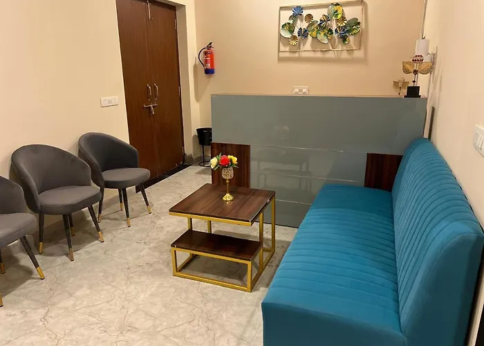 Hotel Highway Retreat
