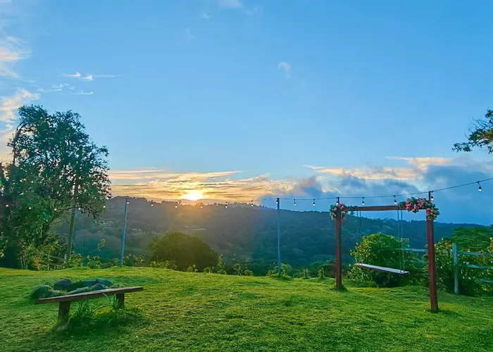 Cerro Lodge & Gardens