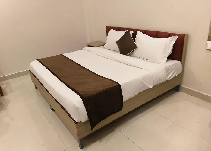 Cosmos Shri Vrinda Inn, Near Prem Mandir & Iskcon Temple
