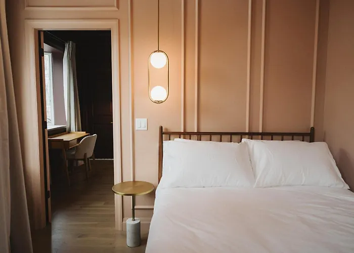Hotel Morado