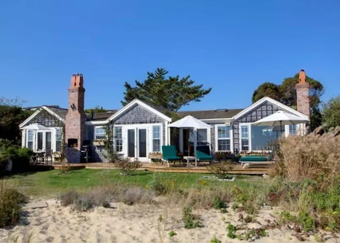 Sesachacha Cottage In Nantucket