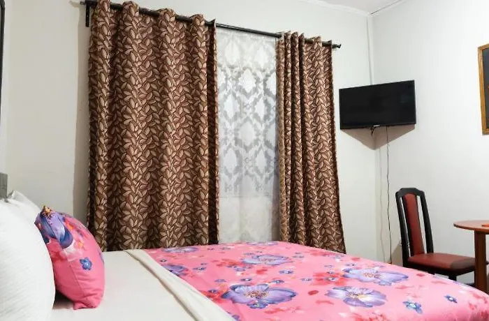 Village Francophone Hotel