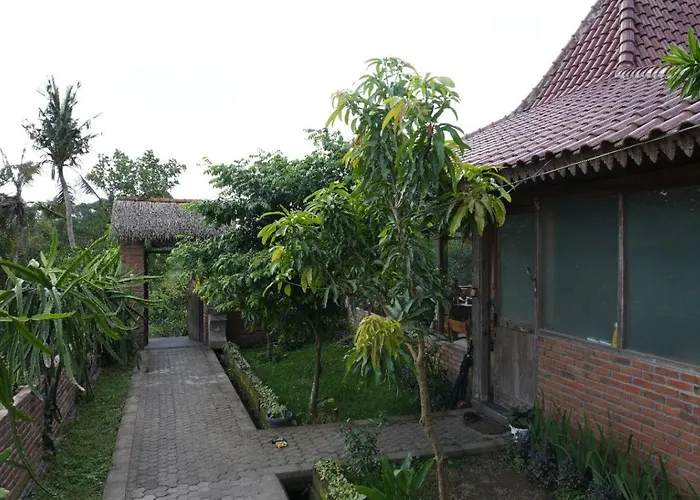 Luxury Riverside Cabins At Nunu Bali