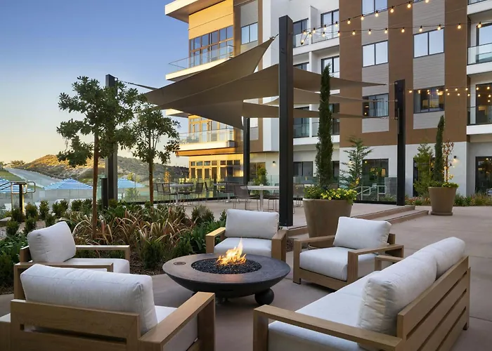 Courtyard By Marriott Sand City Monterey