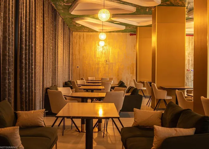 Atrium Hotel