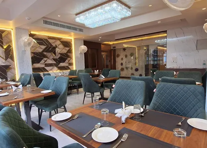 Hotel Bhagwati Grand, Jhansi
